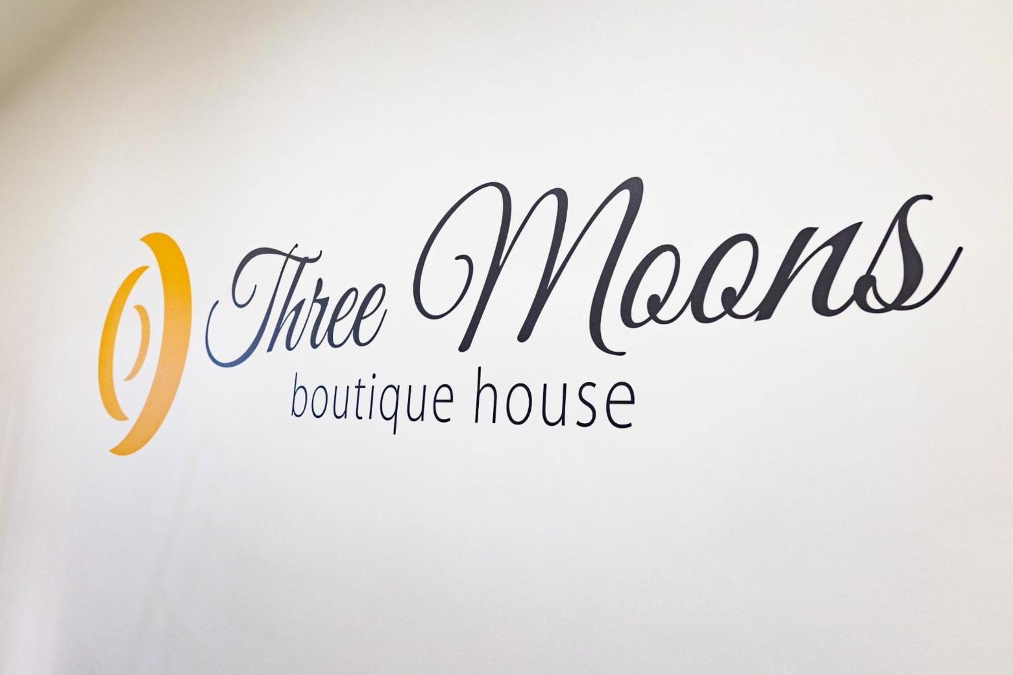 Three Moons Boutique House/Calypso Apartment Salerno Bagian luar foto