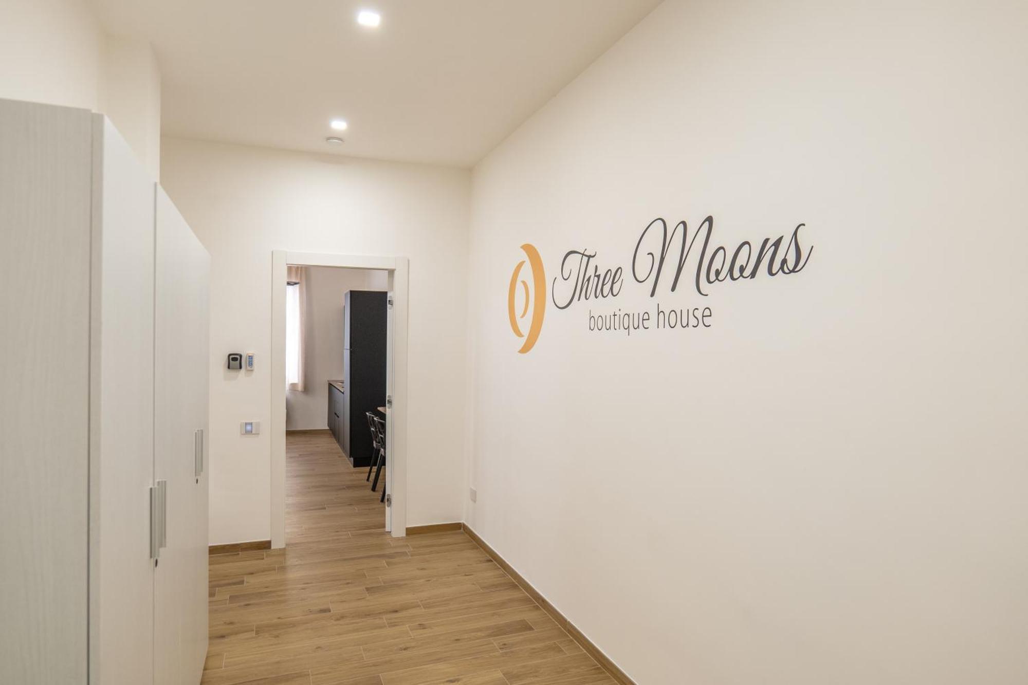 Three Moons Boutique House/Calypso Apartment Salerno Bagian luar foto