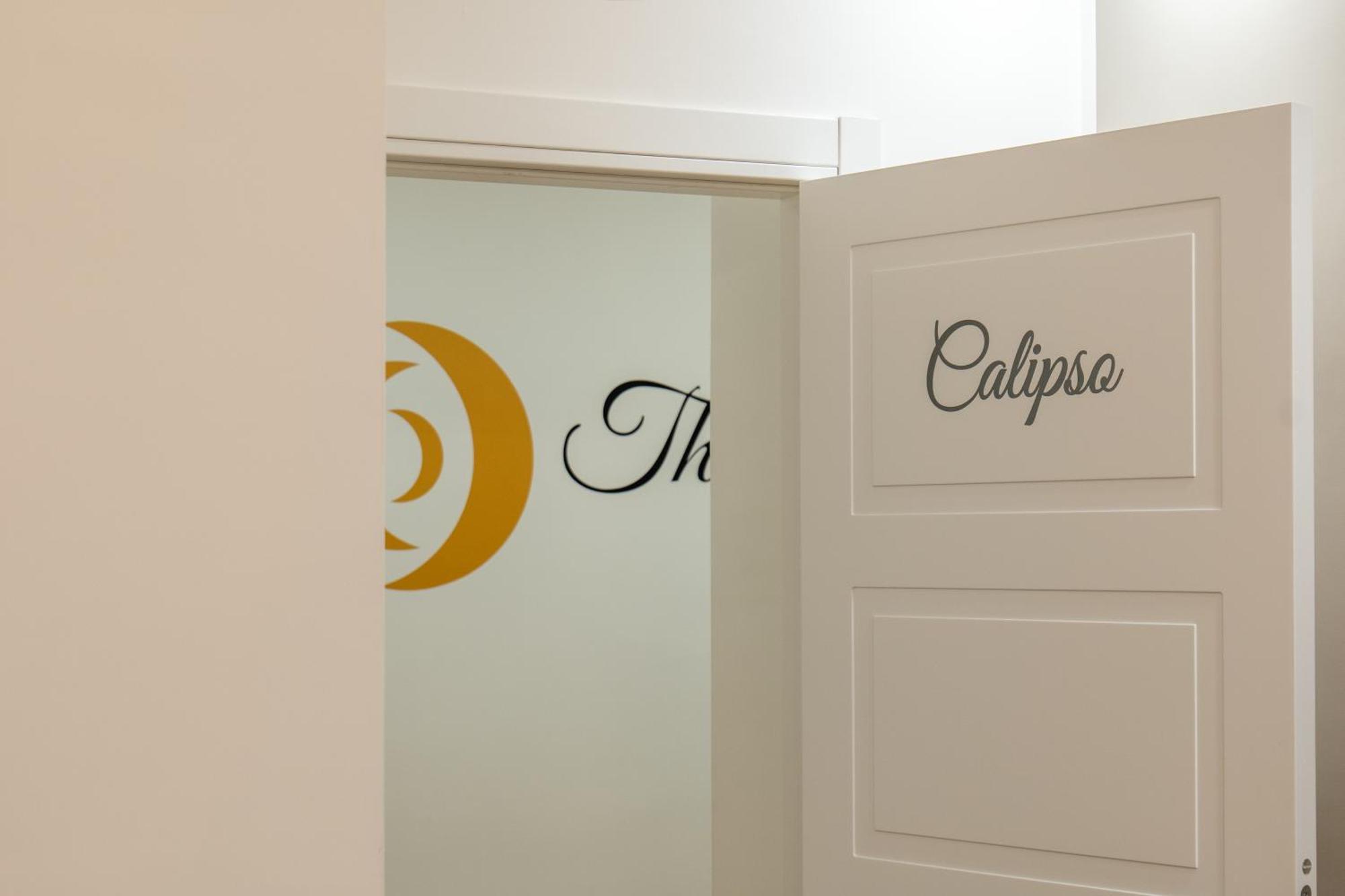 Three Moons Boutique House/Calypso Apartment Salerno Bagian luar foto